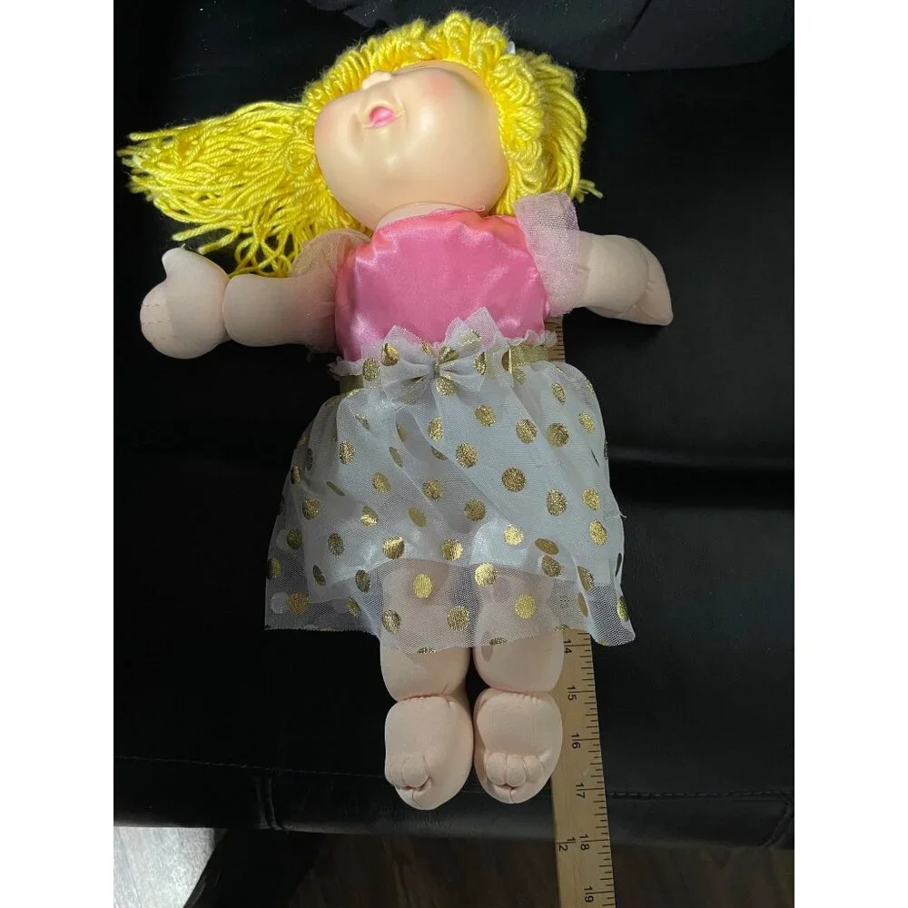 Cabbage Patch Kids Yellow Yarn Hair Doll In Pink & Gold Polka Dot Dress 2015